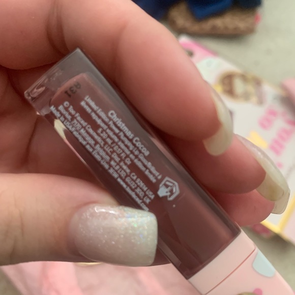 Too faced makeup - Picture 5 of 5